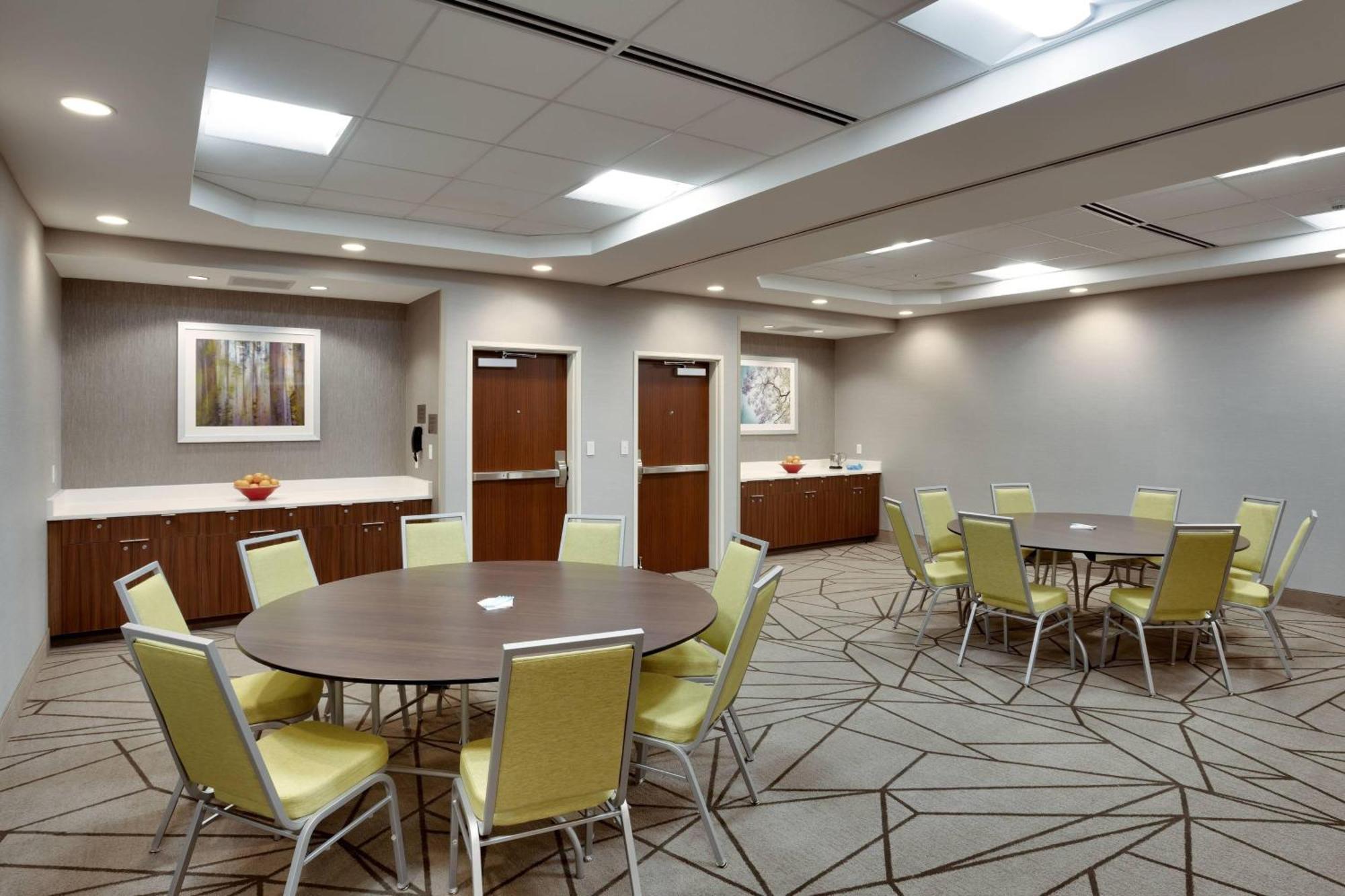 Fairfield Inn & Suites By Marriott Springfield North Luaran gambar