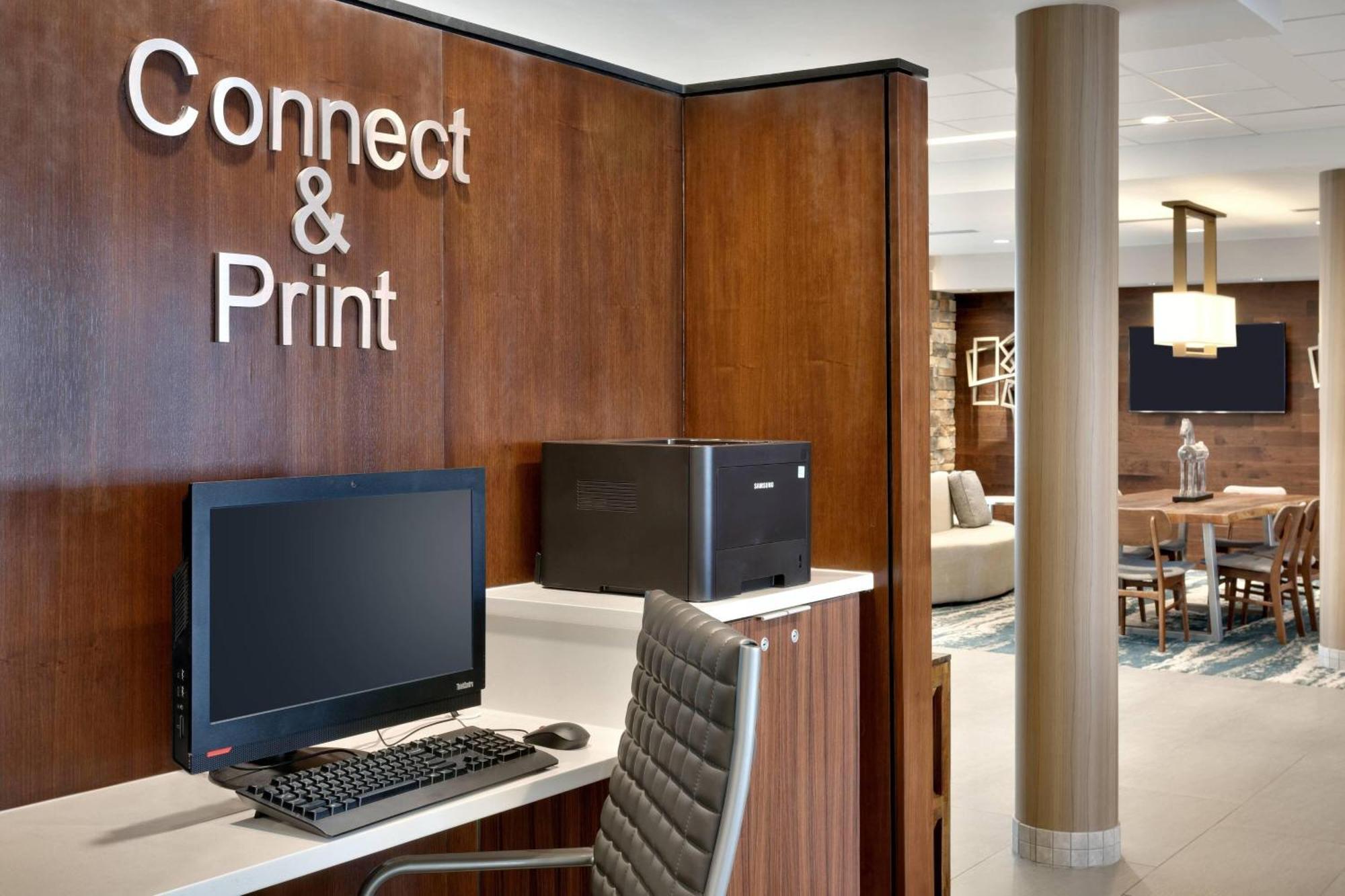 Fairfield Inn & Suites By Marriott Springfield North Luaran gambar