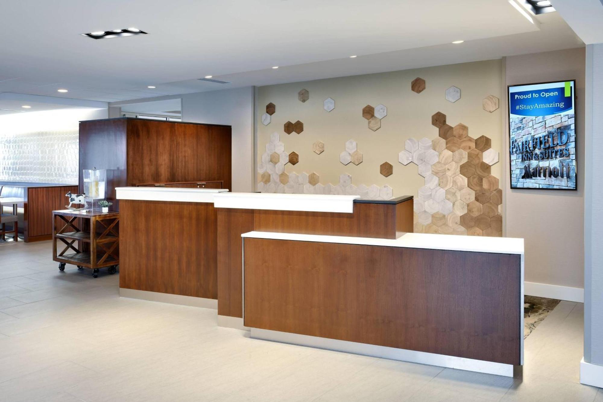 Fairfield Inn & Suites By Marriott Springfield North Luaran gambar