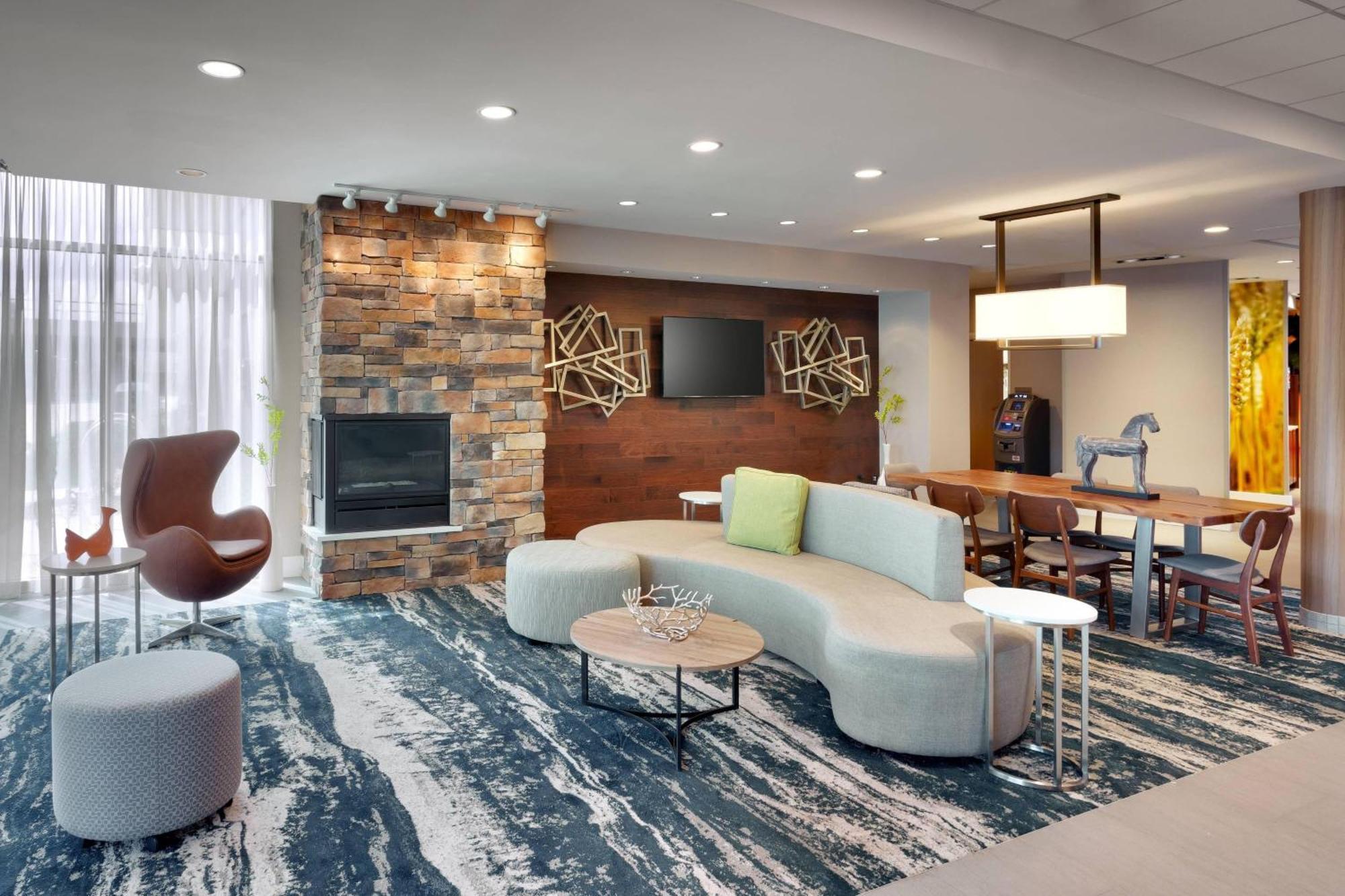 Fairfield Inn & Suites By Marriott Springfield North Luaran gambar